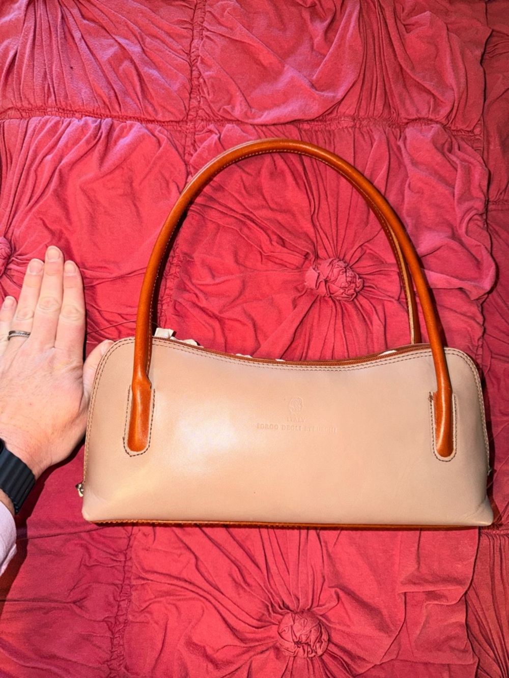 Borgo Degli Etruschi Italian Leather Shoulder Bag - Picture 5 of 6